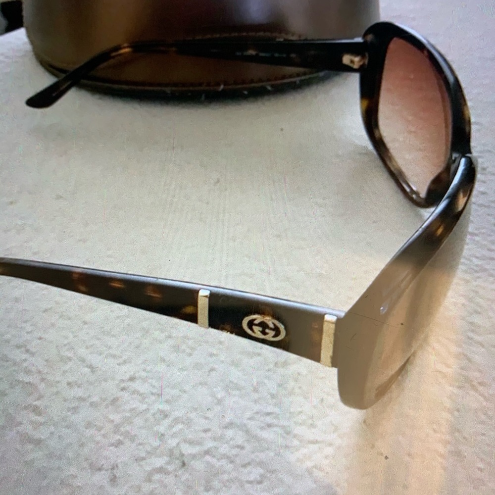 Gucci sunglasses